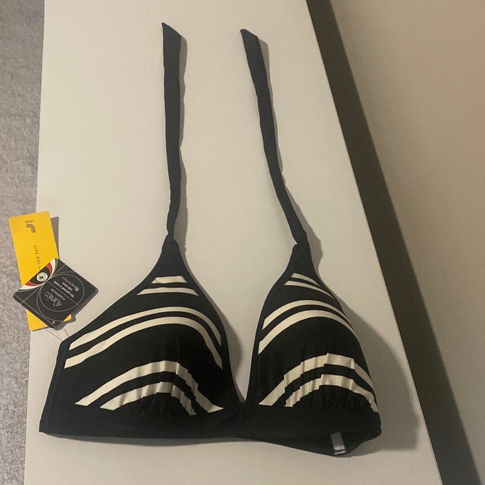 Halter bikini top